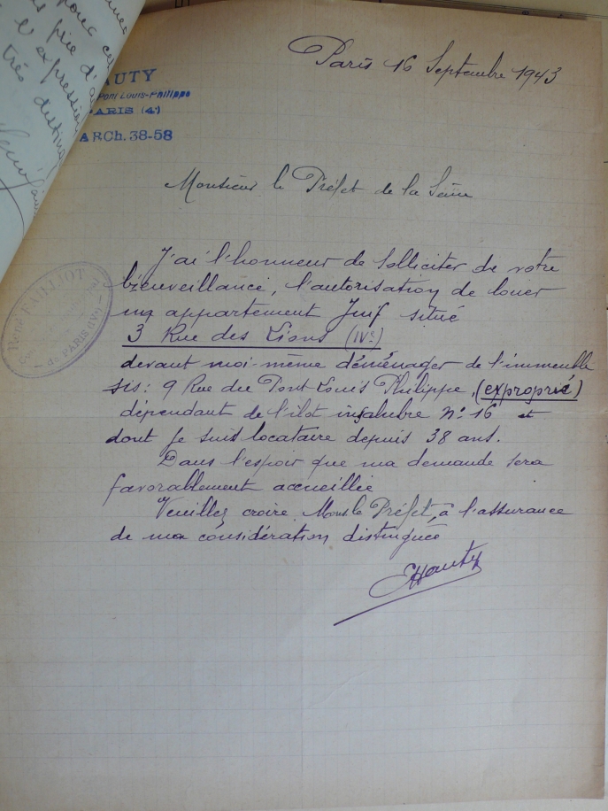 The expelled from insalubre island N° 16 are looking for "Jewish apartments" to relocate,16 September 1943.